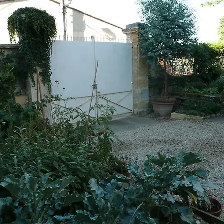 Maison De Vin Apartment