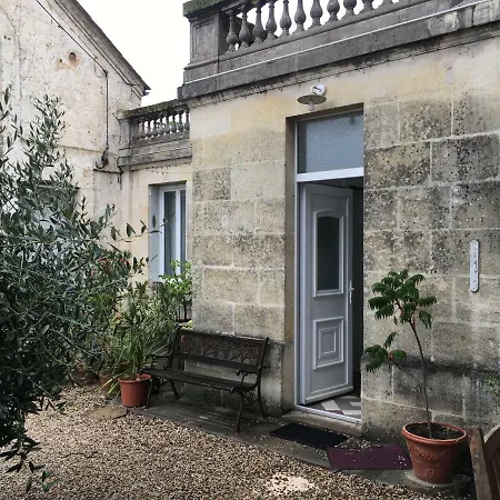 Apartment Maison De Vin Castillon-la-Bataille